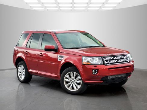 Used 2014 Land Rover LR2 AWD/4WD image 8