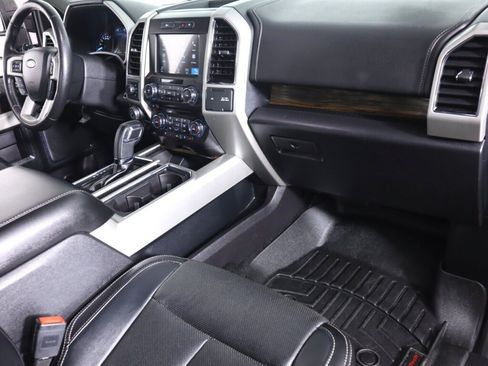 Used 2018 Ford F150 Lariat w/ Heavy-Duty Payload Package AWD/4WD image 49