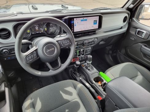 Used 2025 Jeep Wrangler Unlimited Sport S 4xe AWD/4WD image 19