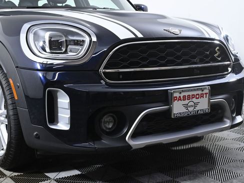 Certified 2022 MINI Cooper Countryman SE w/ Convenience Package image 5