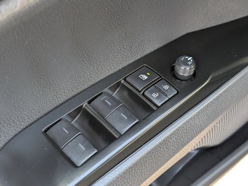 Used 2026 Toyota Camry XLE FWD image 26