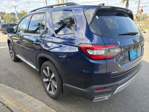 Used 2025 Honda Pilot Elite image 8