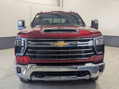 Used 2025 Chevrolet Silverado 3500 LTZ w/ LTZ Plus Package image 8