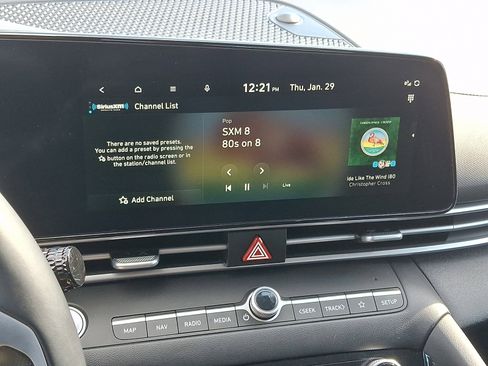 Used 2023 Hyundai Elantra SEL w/ Convenience Package image 16