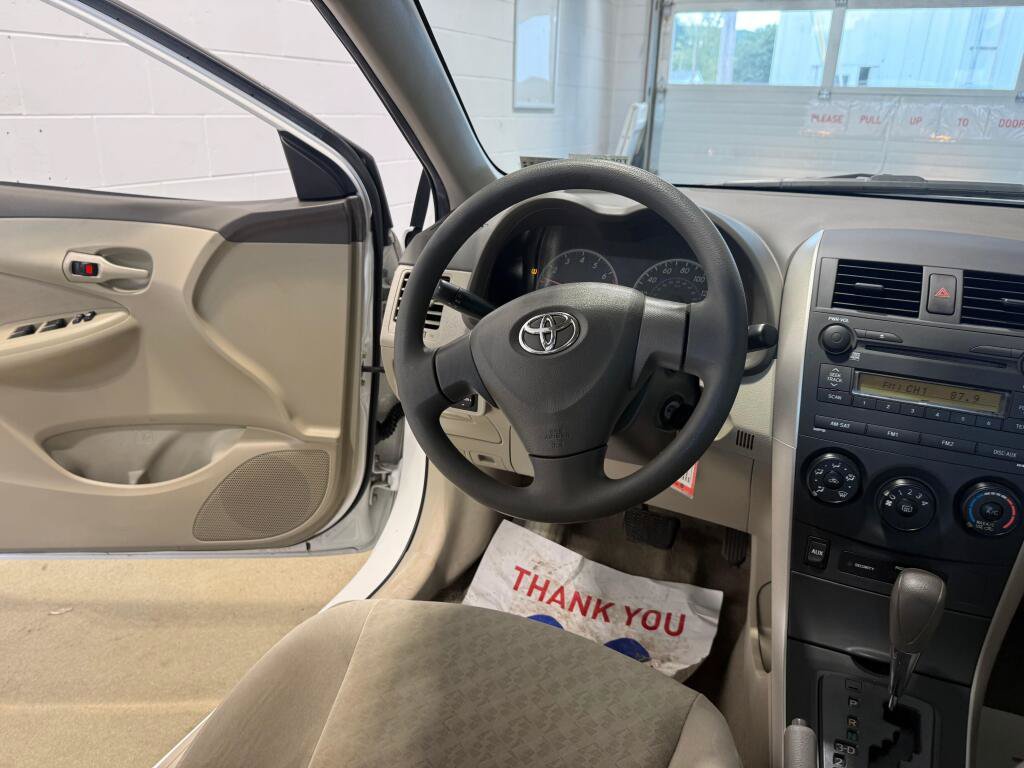 Used 2009 Toyota Corolla LE FWD image 19