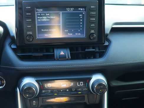 Used 2019 Toyota RAV4 XLE image 44