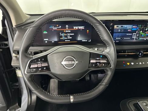 Used 2024 Nissan Ariya AWD image 14