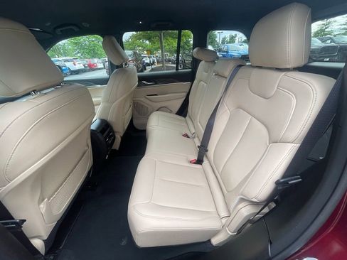 Certified 2025 Jeep Grand Cherokee Limited AWD/4WD image 16