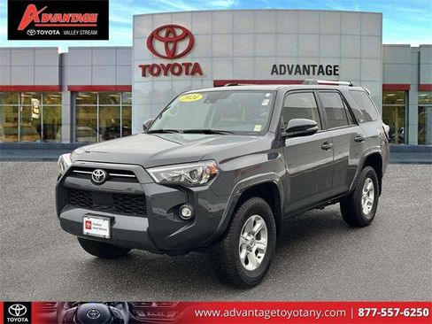 Certified 2024 Toyota 4Runner SR5 Premium image 4