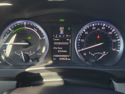 Used 2016 Toyota Highlander Limited w/ Driver Technology Package AWD/4WD image 22