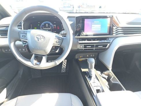 New 2026 Toyota Camry SE FWD image 9