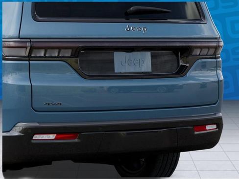 New 2026 Jeep Grand Wagoneer Limited AWD/4WD image 13