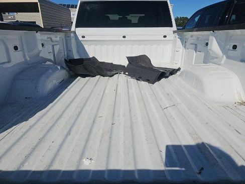 Used 2023 GMC Sierra 3500 SLE image 6