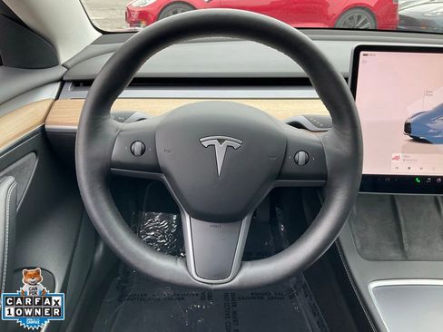 Used 2022 Tesla Model 3 Long Range AWD/4WD image 34