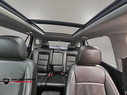 Used 2023 GMC Terrain SLT w/ Elevation Edition FWD image 31