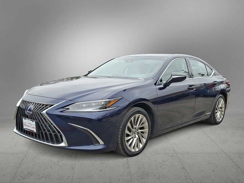 Used 2022 Lexus ES 300h Luxury image 1