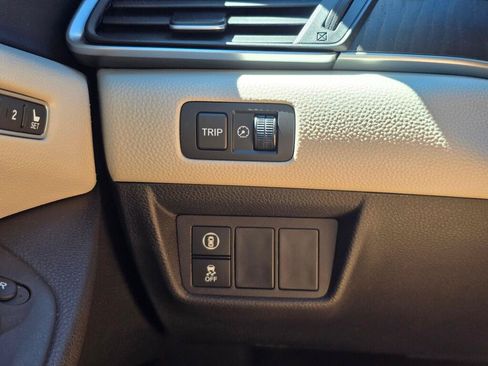Used 2018 Honda Accord EX-L image 27
