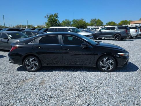 New 2026 Hyundai Elantra Limited image 4