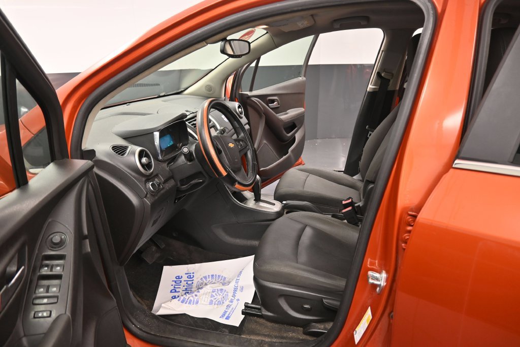 Used 2016 Chevrolet Trax LT FWD image 28