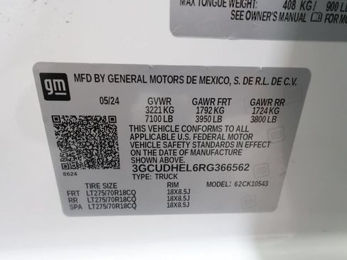 Used 2024 Chevrolet Silverado 1500 ZR2 w/ Technology Package AWD/4WD image 35