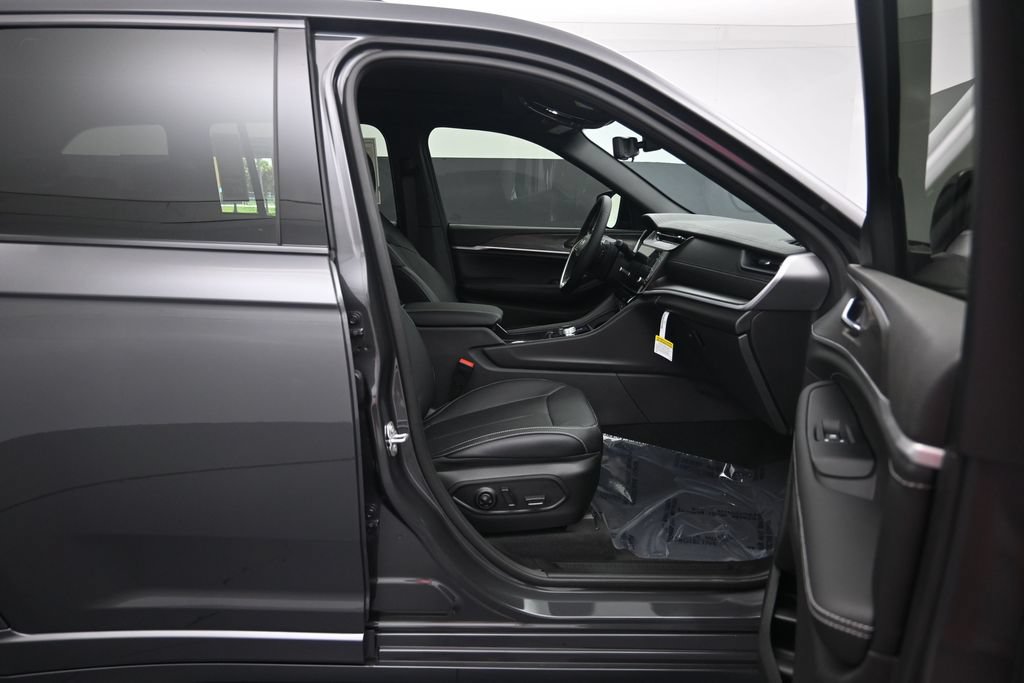 New 2026 Jeep Grand Cherokee Limited AWD/4WD image 27