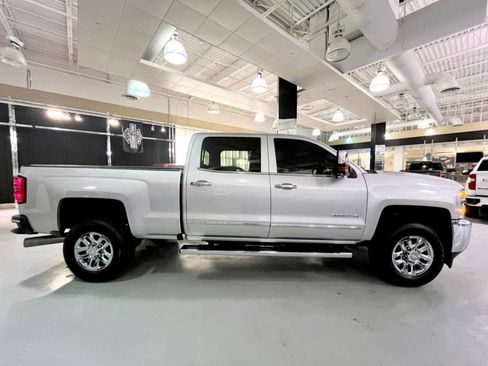Used 2016 Chevrolet Silverado 2500 LTZ w/ Duramax Plus Package RWD image 3