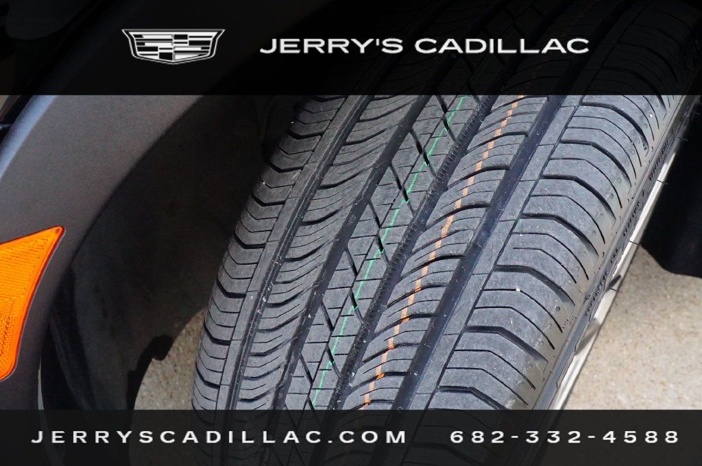 Used 2023 Cadillac XT4 Sport FWD image 8