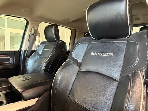 Used 2019 RAM 3500 Laramie image 21