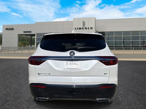 Used 2021 Buick Enclave Essence w/ Sport Touring Edition image 4