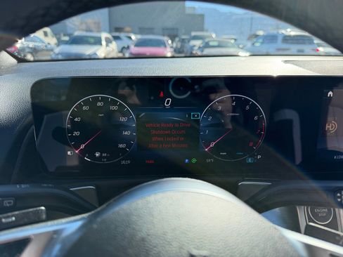 New 2026 Mercedes-Benz GLB 250 4MATIC image 10