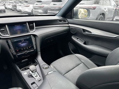 Used 2022 INFINITI QX50 Luxe w/ Appearance Package image 24