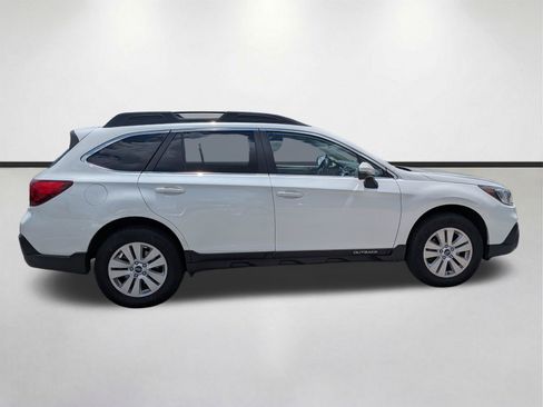 Used 2019 Subaru Outback 2.5i Premium AWD/4WD image 3