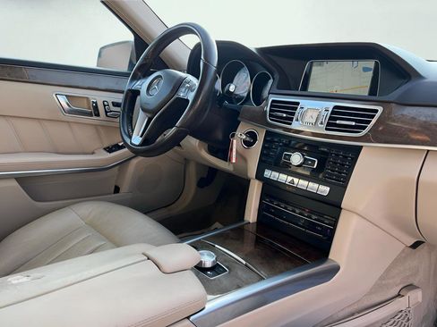 Used 2015 Mercedes-Benz E 350 4MATIC Sedan image 32