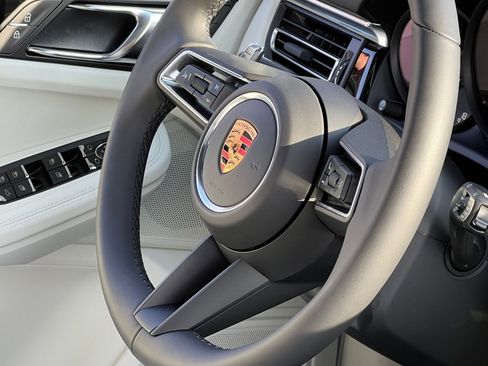 New 2026 Porsche Macan S image 34