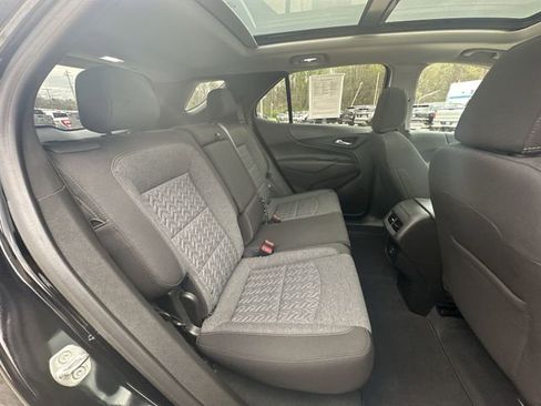Used 2023 Chevrolet Equinox LT image 29