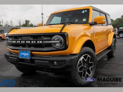 Used 2022 Ford Bronco Outer Banks AWD/4WD image 1