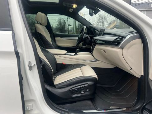 Used 2018 BMW X6 xDrive50i AWD/4WD image 36