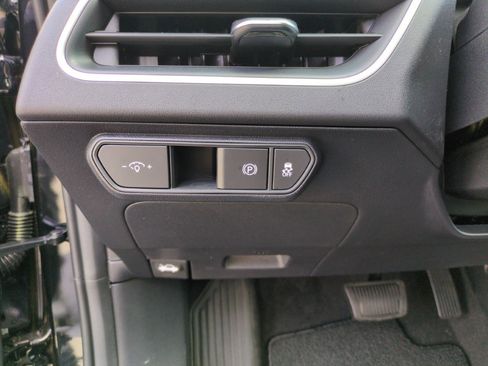 New 2025 Kia K4 FWD image 16