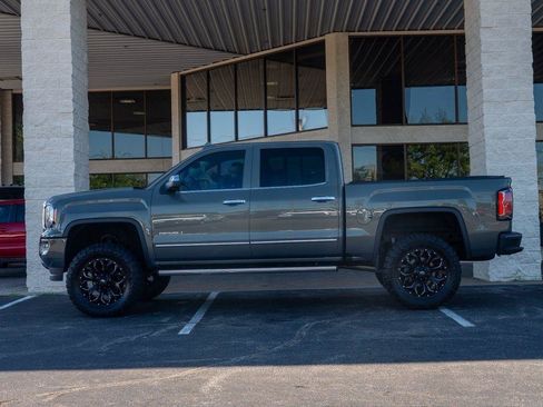 Used 2018 GMC Sierra 1500 Denali w/ Denali Ultimate Package AWD/4WD image 5