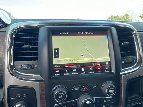 Used 2018 RAM 3500 Laramie image 32