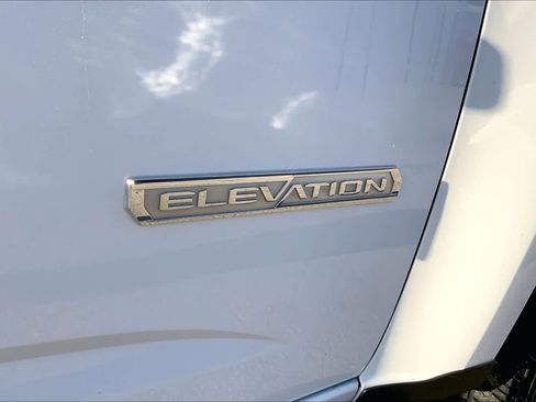 Used 2022 GMC Canyon Elevation w/ Trailering Package image 10