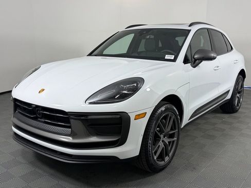 Certified 2026 Porsche Macan Turbo AWD/4WD image 1