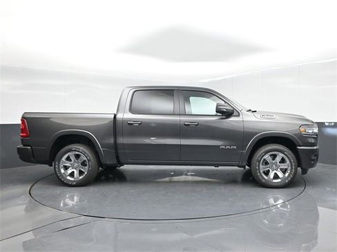 New 2026 RAM 1500 4x4 Crew Cab image 9