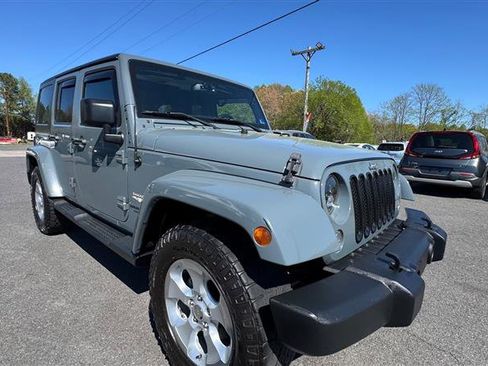 Used 2015 Jeep Wrangler Unlimited Sahara image 18