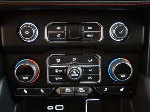 Used 2023 Chevrolet Tahoe RST w/ Luxury Package AWD/4WD image 8