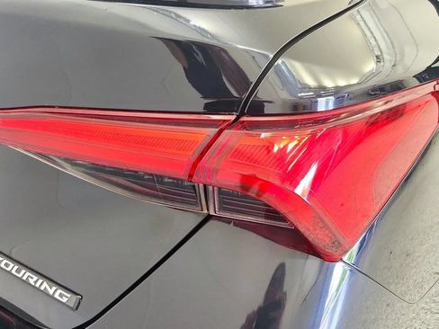 Used 2019 Toyota Avalon Touring w/ Advanced Safety Package FWD image 33