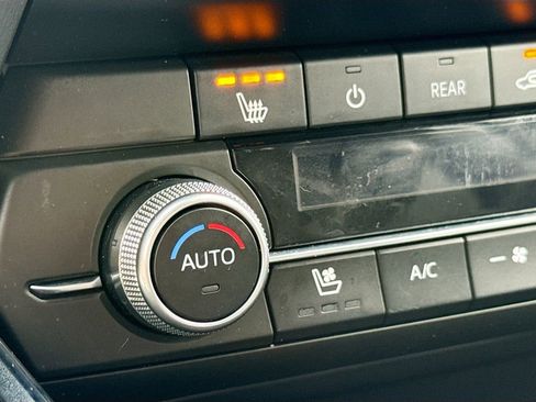 Used 2023 MAZDA CX-9 Touring Plus AWD/4WD image 22