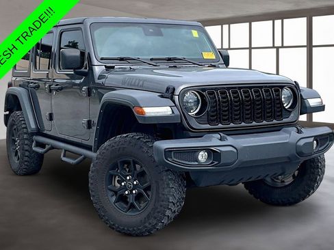Used 2024 Jeep Wrangler Unlimited Sport AWD/4WD image 3