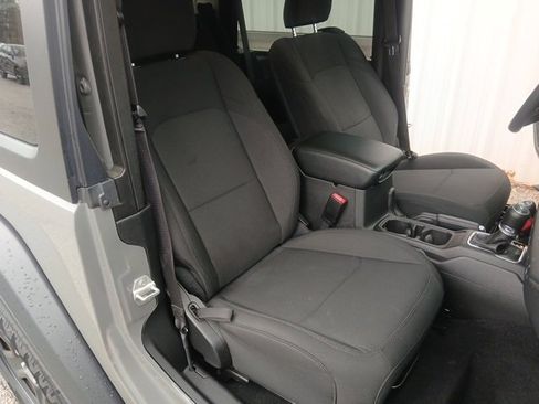 Used 2023 Jeep Wrangler Sport image 21