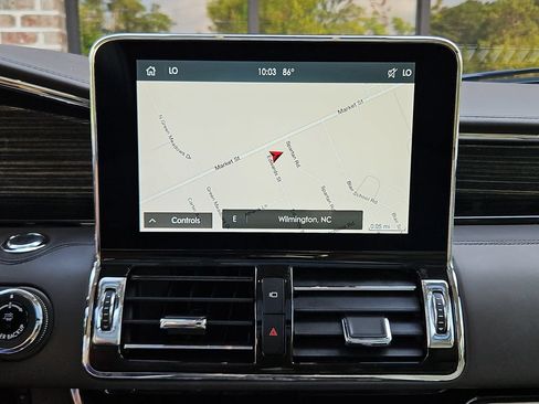 Used 2021 Lincoln Navigator L Black Label w/ Cargo Convenience Package AWD/4WD image 20